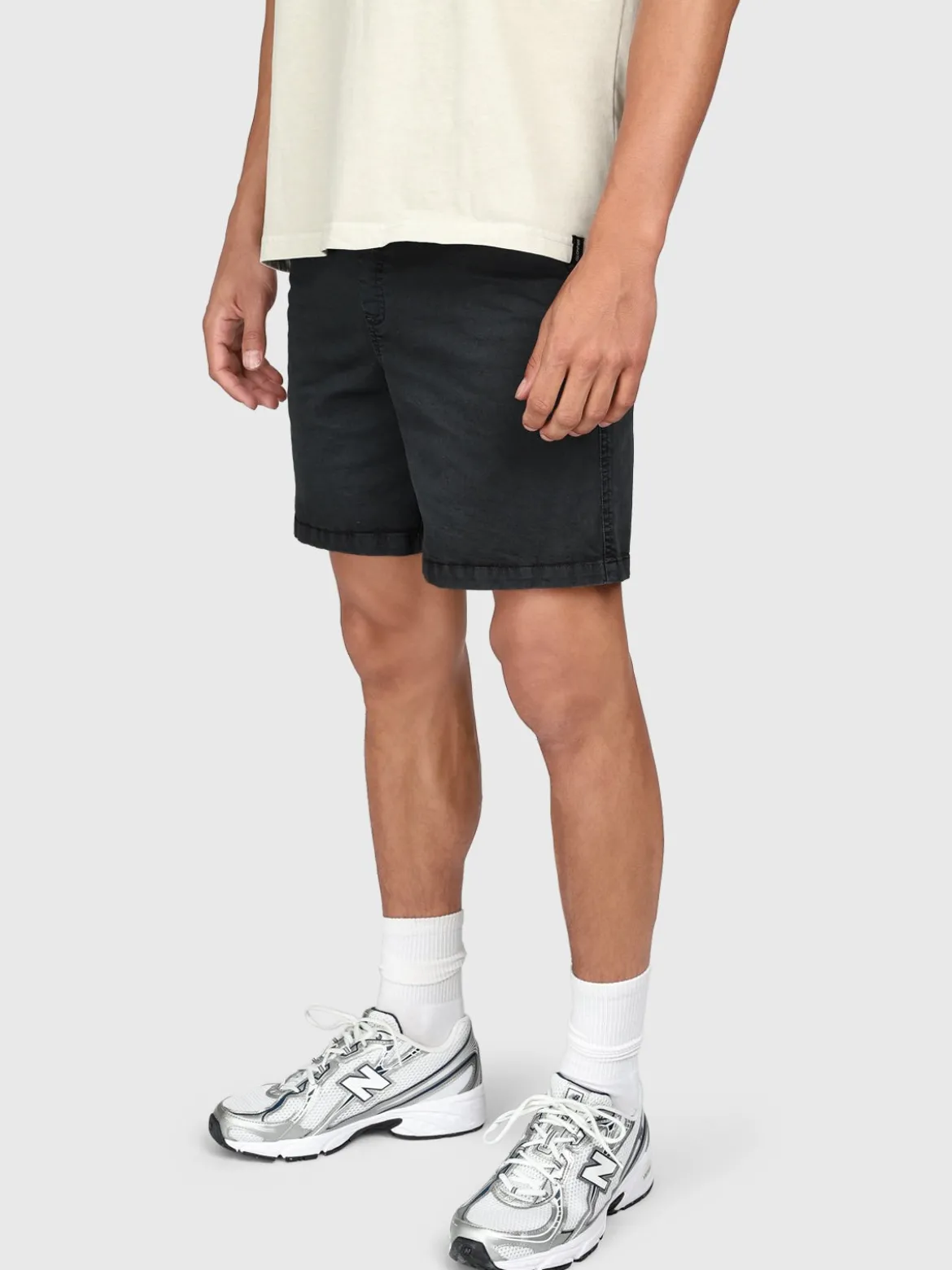 Alec Heren Walk Shorts | Black