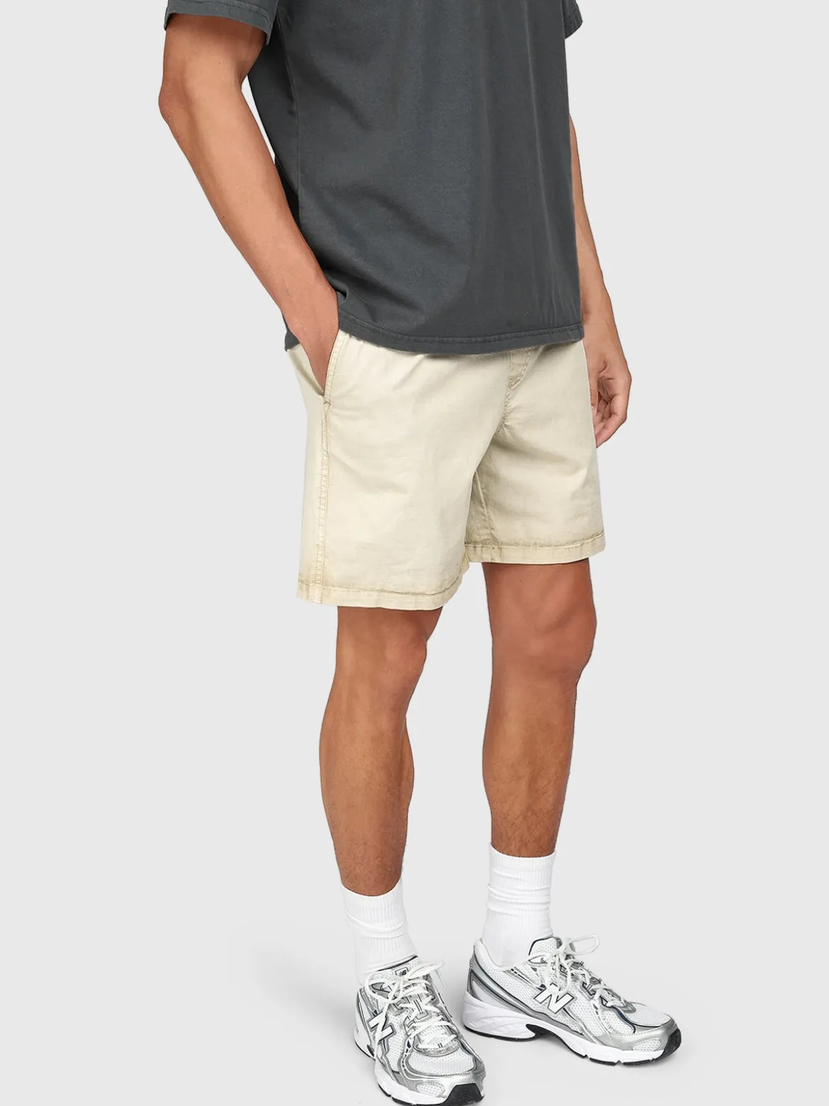 Alec Heren Walk Shorts | Feather Grey