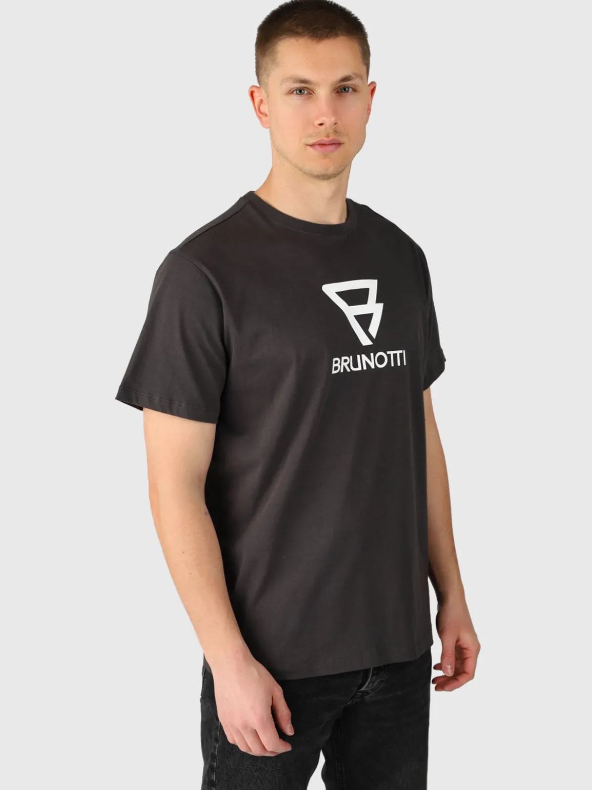 Aron Men T-shirt | Pirate Black