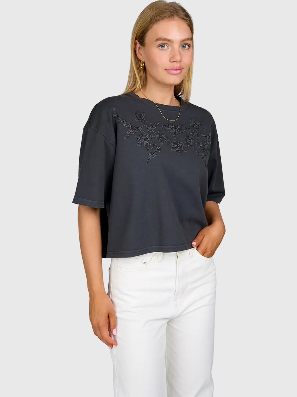 Dilola Dames T-shirt | Pirate Black