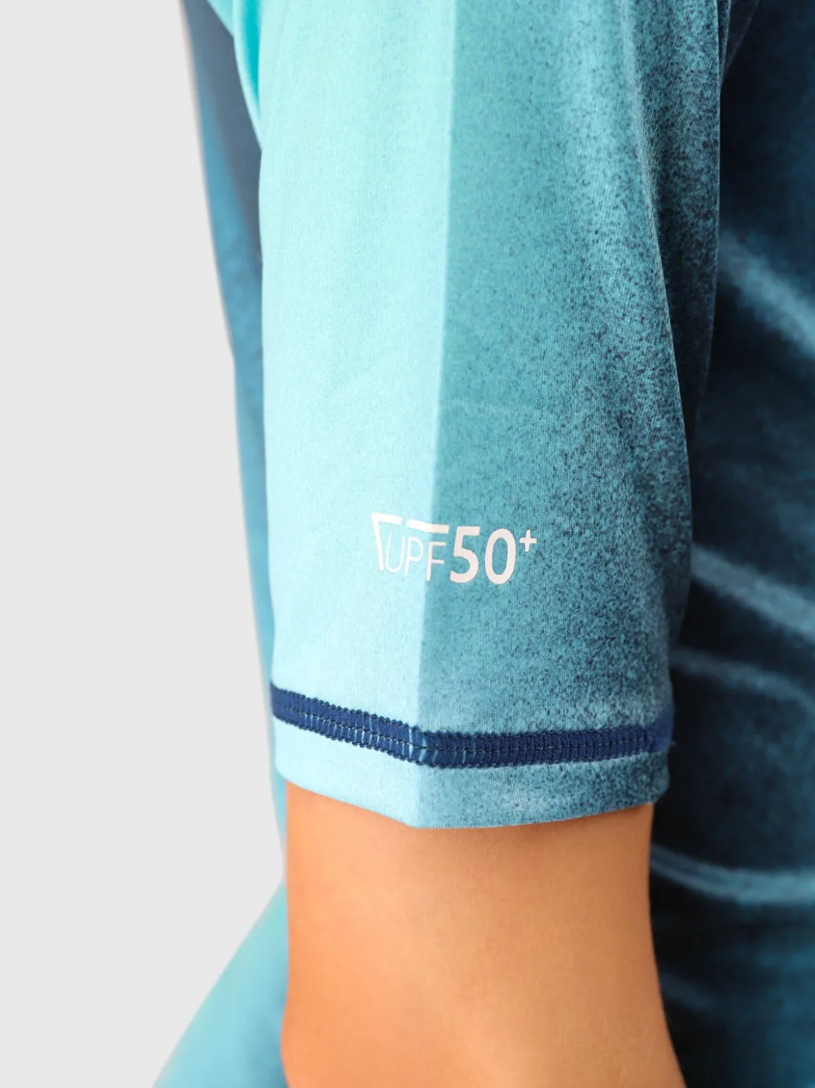 Waveguardy-AO Boys Rashguard